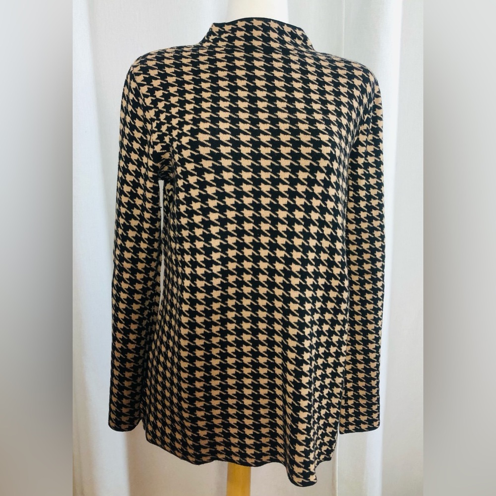 Ann Taylor Houndstooth Mock Neck Sweater Top Large Black Beige Long Sleeve Soft